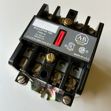 Load image into Gallery viewer, Allen Bradley Control Relay 700-N
