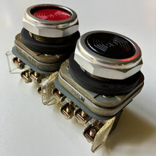Load image into Gallery viewer, Allen Bradley 800T Pushbutton Operator Switch Assembly