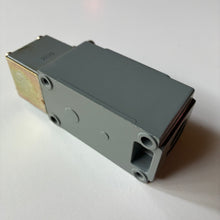 Load image into Gallery viewer, Allen Bradley Limit Switch 802T-H