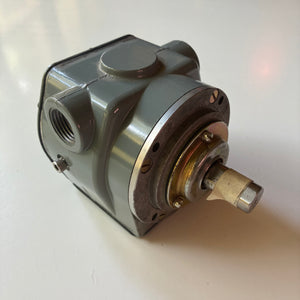 Allen-Bradley Speed Switch Series F 808 J4