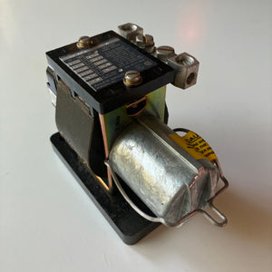 Allen Bradley Magnetic Overload Relay Series A. 810-A05A