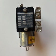 Load image into Gallery viewer, Allen Bradley Magnetic Overload Relay Series A. 810-A05A